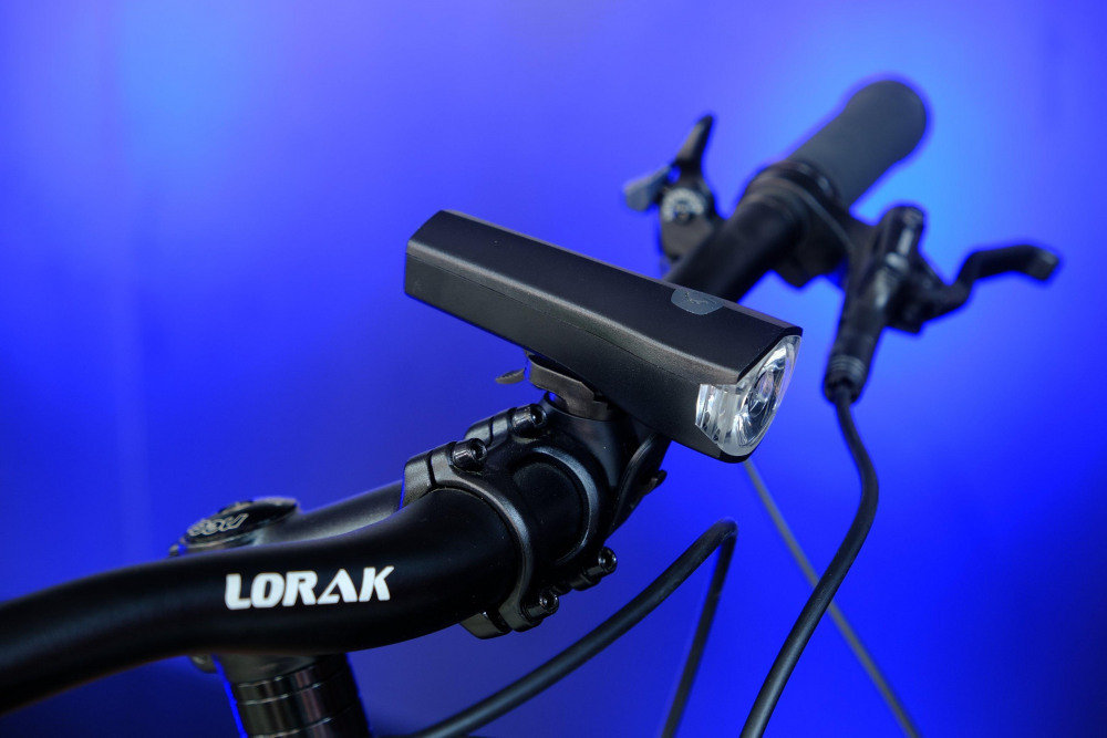 Фара передняя с USB зарядкой X-256, код 41656